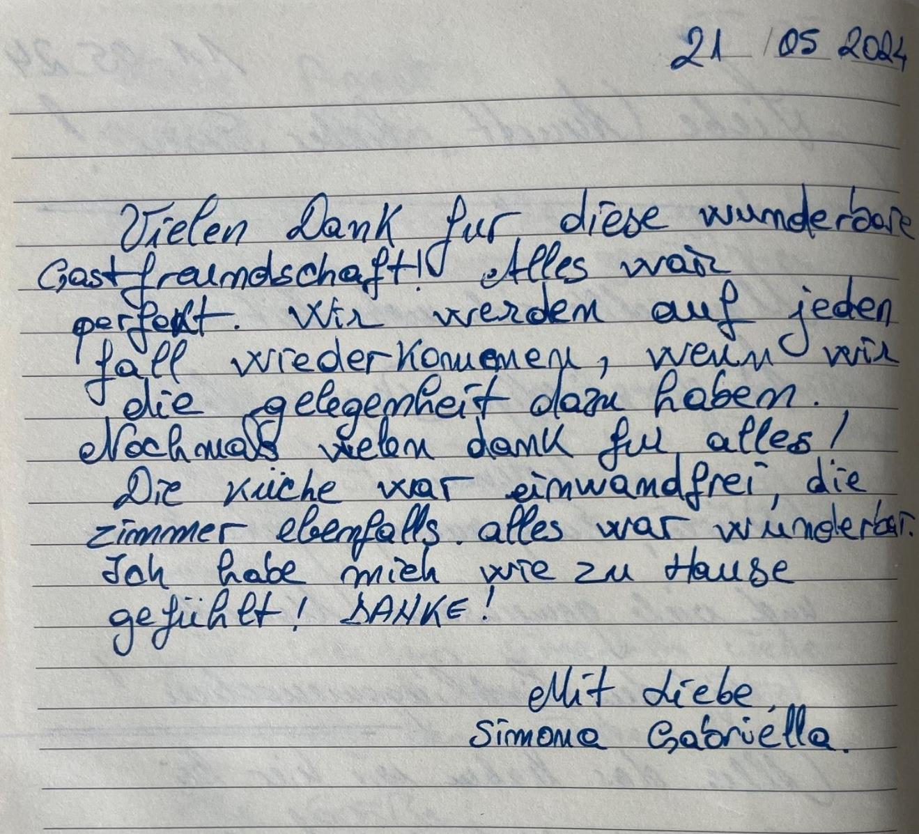 Appartement "Stadtgefluester" Im Zentrum, Inkl Stellplatz, 2 Betten, Babybett, Balkon, Gratis Kaffee Und Tee, Wlan 包岑 外观 照片